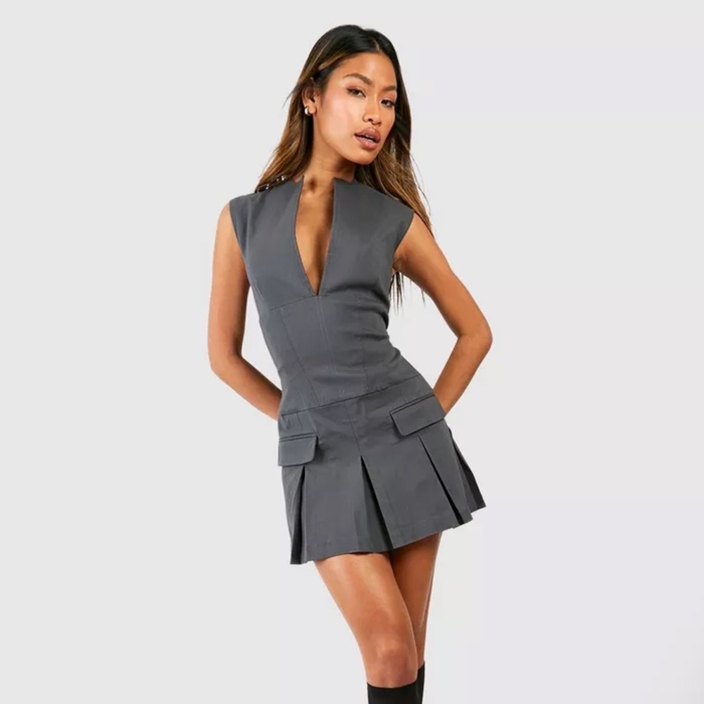 Boohoo Gray Sleeveless Dress